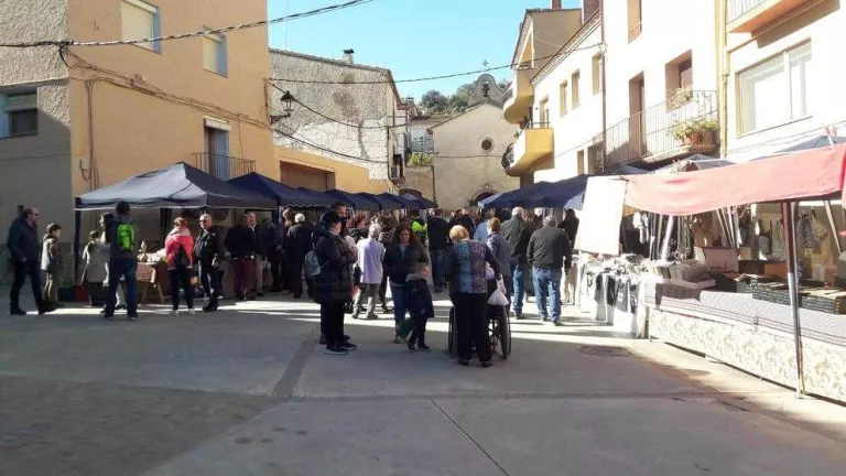 Les Avellanes celebra la tercera Fira de la Sal, amb 30 parades