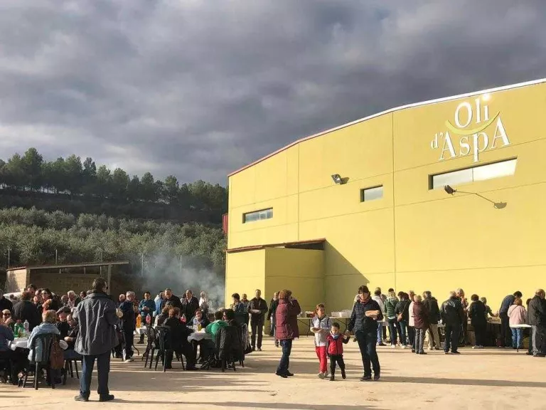 ‘Camins de l’or líquid’ obre la desena edició a Aspa superant les previsions