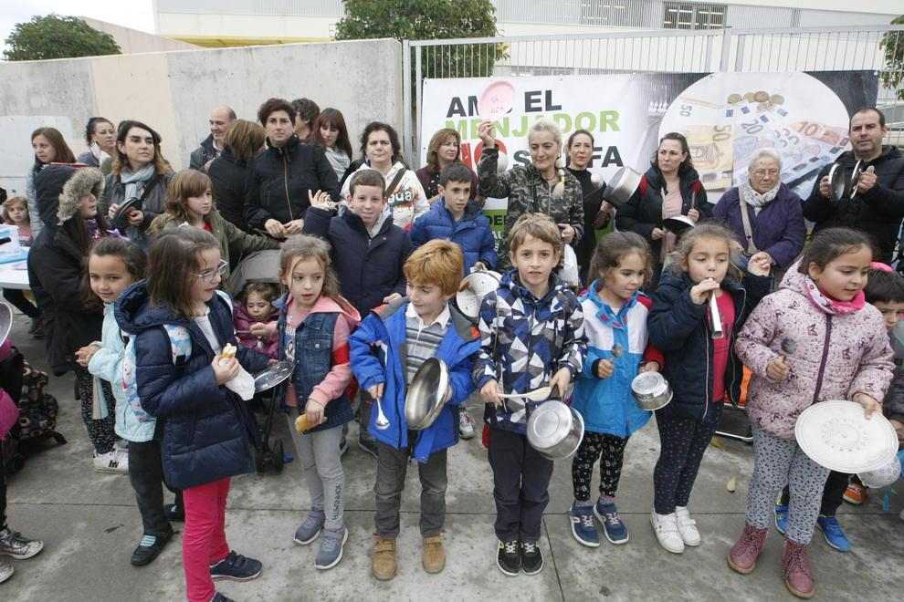 Concentració i més protestes avui en col·legis pels menjadors