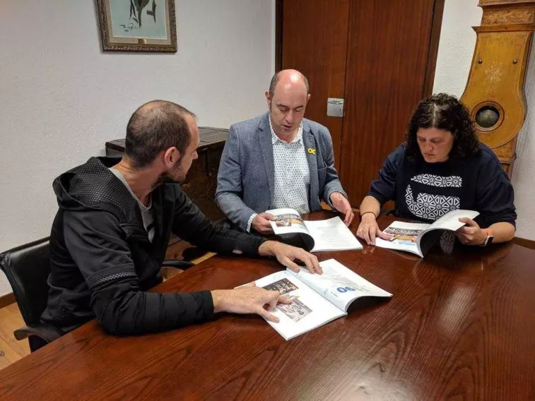 Balaguer porta al Teatre municipal el reconeixement a Robert Martínez
