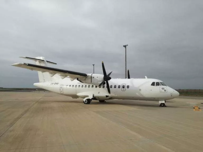 Alguaire, pàrquing d’avions d’una aerolínia portuguesa