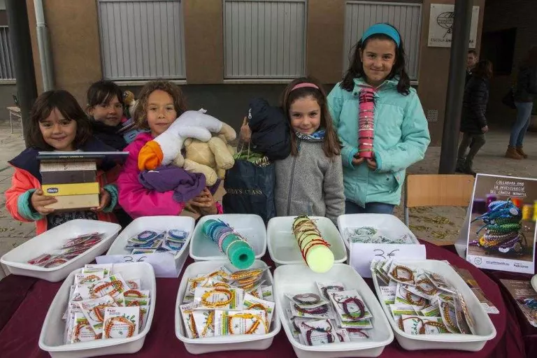Mercat d'intercanvi a l'escola Àngel Guimerà