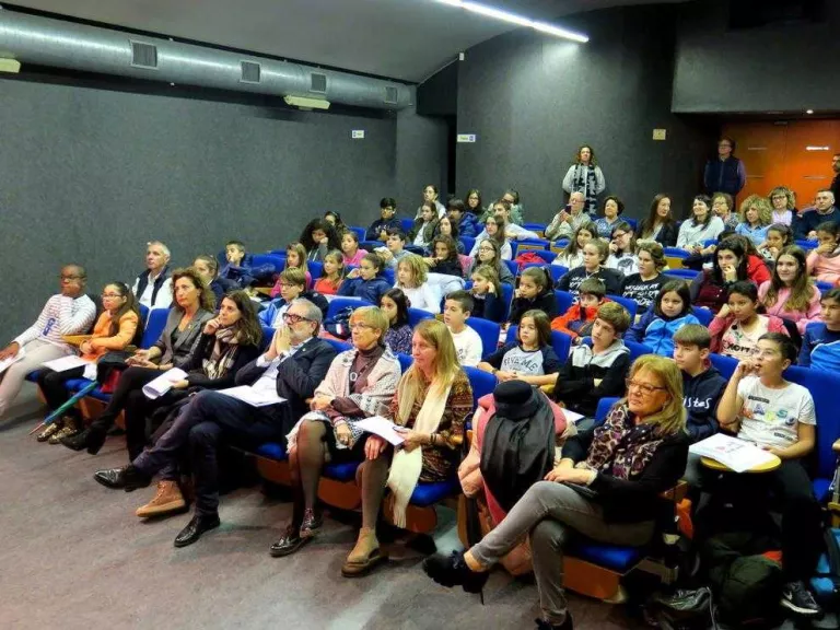 Sostenibilitat i pobresa al plenari de la infantesa