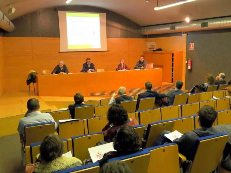 El nou reglament de l'aigua potable limitarà el reg de jardins en sequera