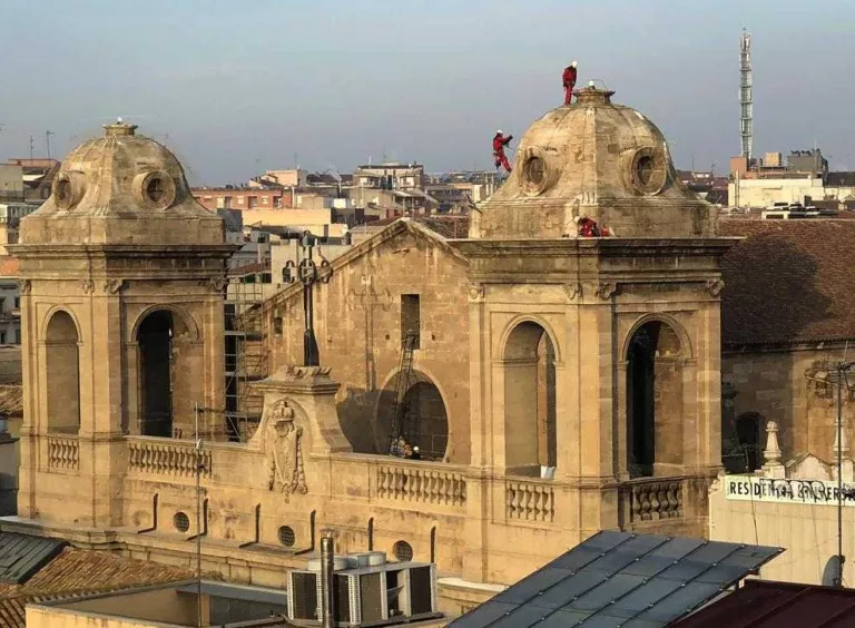 El cost de reparar la coberta de la Catedral arriba als tribunals