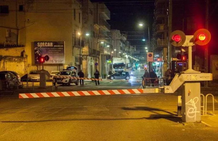 Cs critica que Tàrrega està “tenyida” de groc