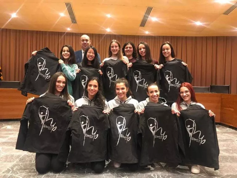 Balaguer homenatja l'equip de rítmica pel títol català