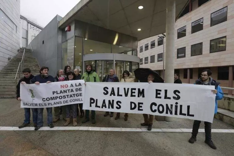 Demanen anul·lar les llicències de la planta d'Ossó