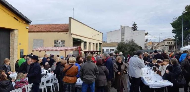 Venda d’oli i orelletes a la Pobla de Cérvoles