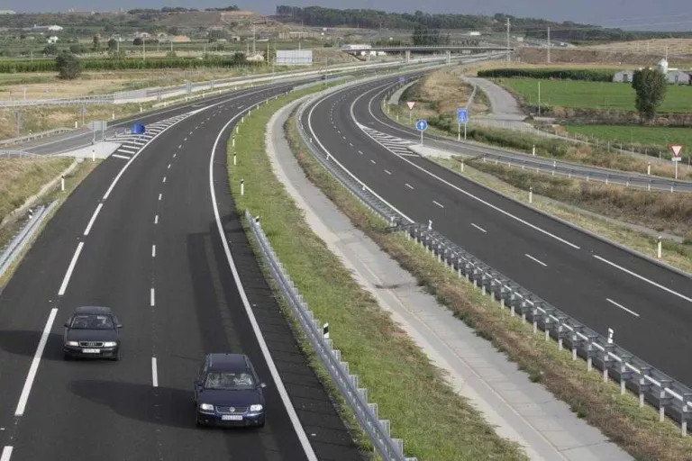 Instal·len 4 noves càmeres a l’A-22 i estudis de seguretat en 4 carreteres