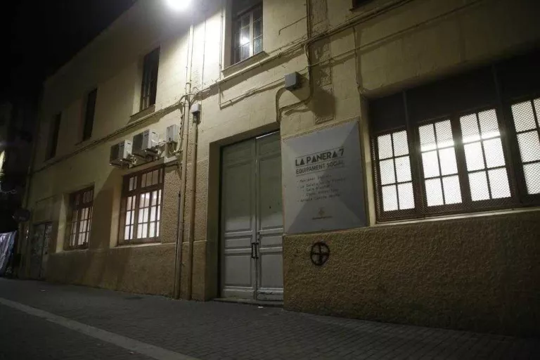 Centre nocturn les nits més fredes per als sense sostre