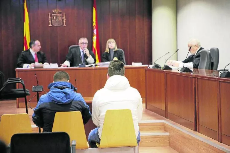 Els pèrits avalen la jove que va denunciar una violació en grup