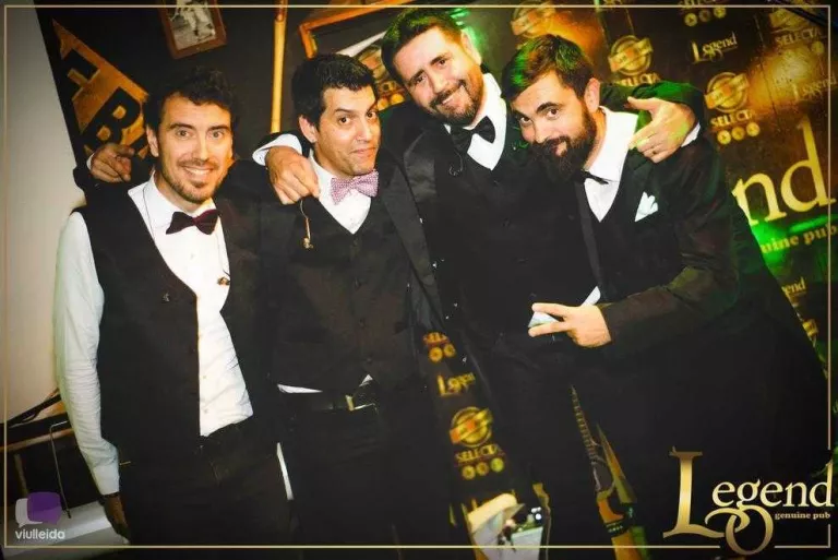 Versions amb la nova banda de Lleida Contigüo al JCA Alpicat