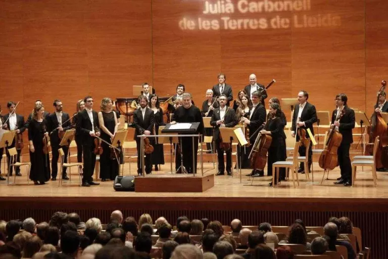 El mític director argentí José Cura dirigeix de nou l’OJC