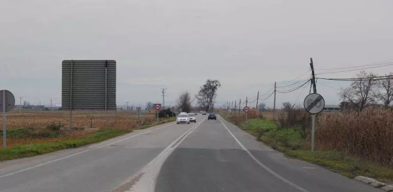 Linyola recull firmes per reclamar la millora de la carretera a Mollerussa