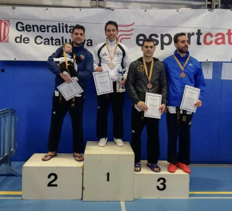 Medalla d'or i de bronze per al Do San Lee al Català