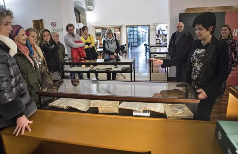 Cervera exposa les 'joies' de l'Arxiu