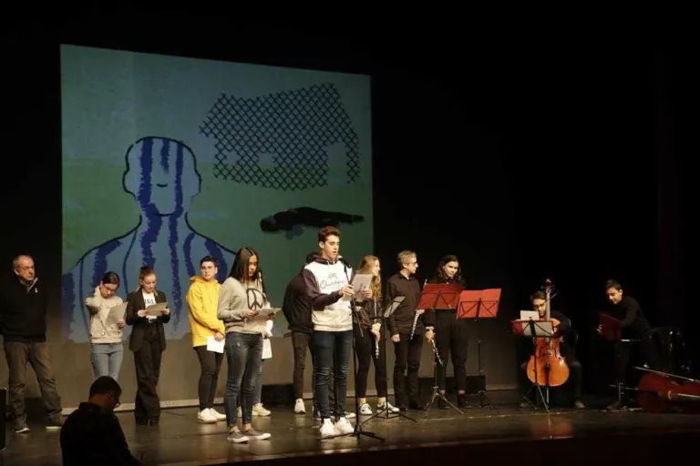 Lleida ret homenatge a les víctimes de l’Holocaust