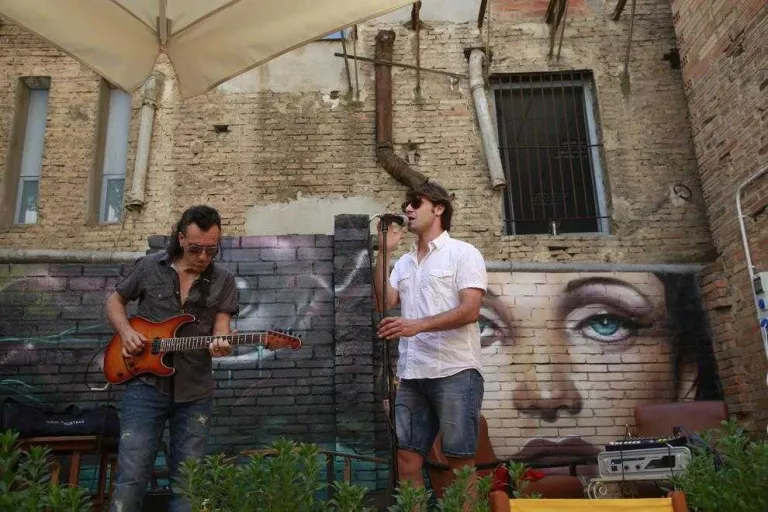L’ex-Lax’n’Busto Salva Racero, en solitari