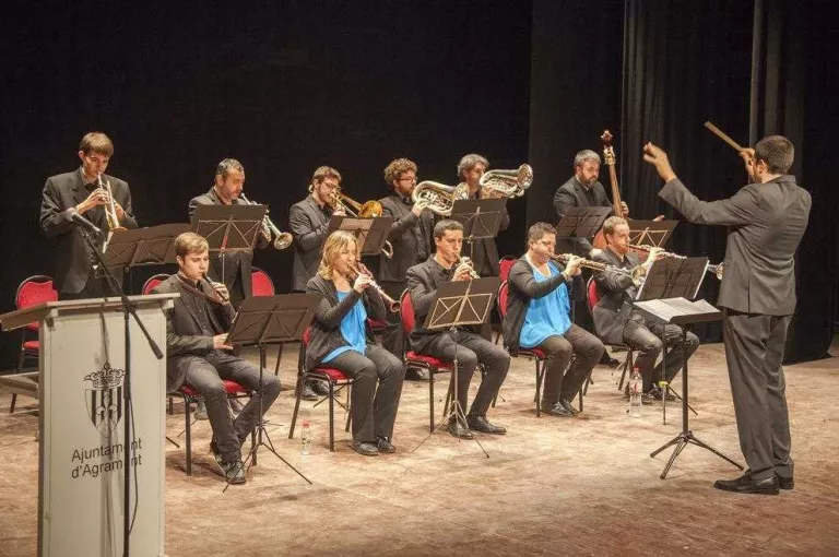 La Cobla Jovenívola d’Agramunt presenta un àlbum commemoratiu