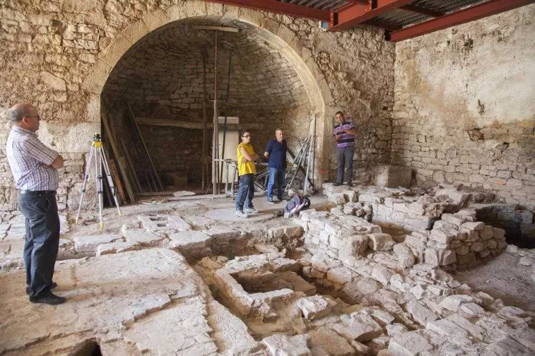 El centre d’interpretació de les aus de Vallbona, a punt a l’abril