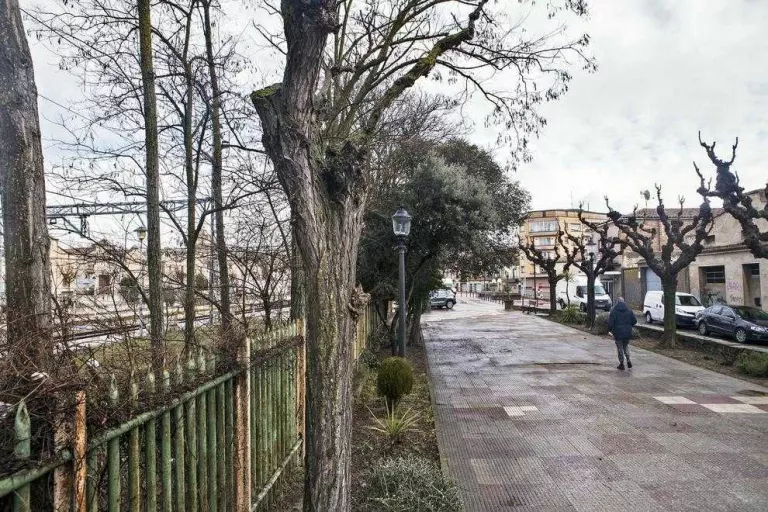 Cervera adjudica el pàrquing de l'estació