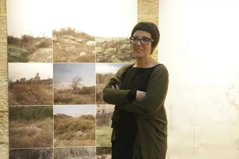 Olga Olivera-Tabeni exhibeix a l'IEI un 'inventari' de llocs de bruixes