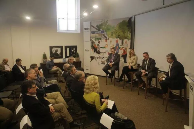 Noves tecnologies, clau de competitivitat del sector agrari i seguretat al consumidor