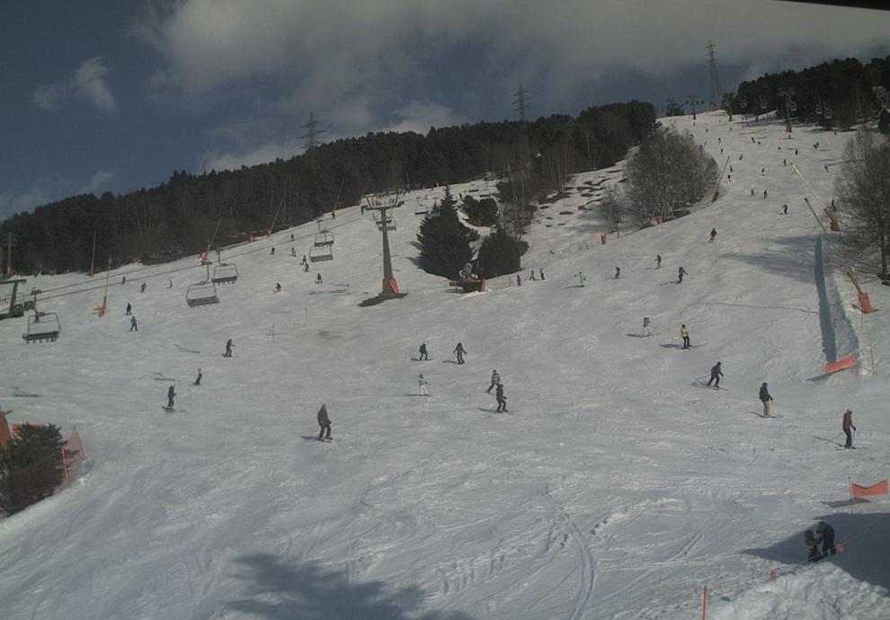 Les estacions de Lleida aguanten la calor i mantenen intactes les pistes