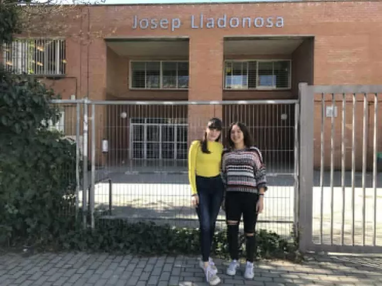 Dos alumnes d’ESO del Josep Lladonosa assessoren el síndic de greuges català