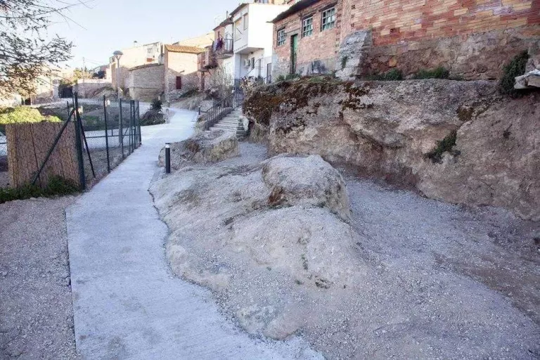 Vilagrassa recupera l'antiga Séquia Molinal, que torna a ser transitable