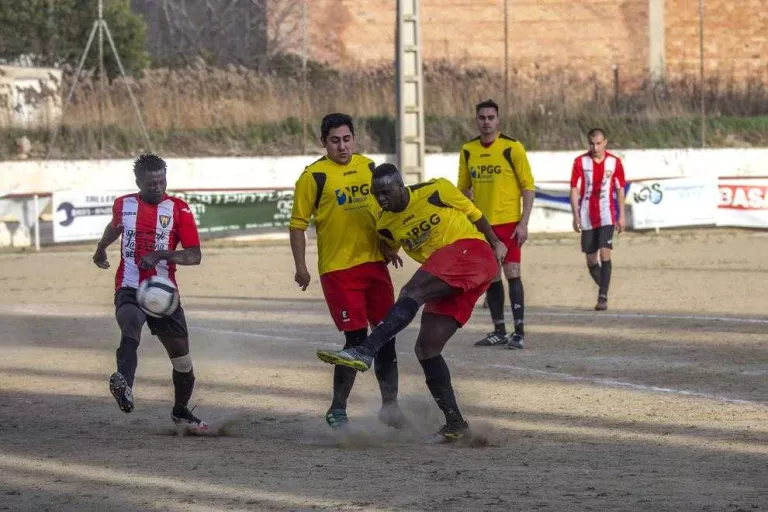 El Bell-lloc venç el Ribera d'Ondara i puja una posició