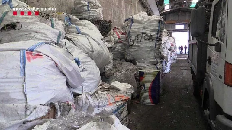 Arresten sis persones per robar cable a la Segarra