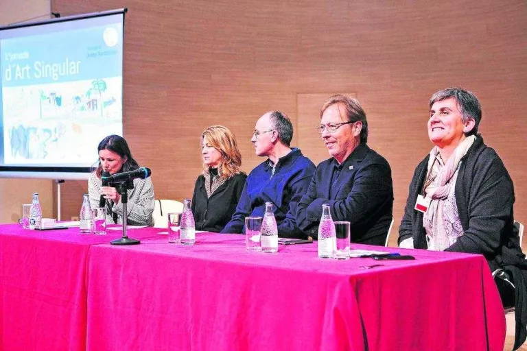 Impulsen un projecte que uneix la integració i la creació artística