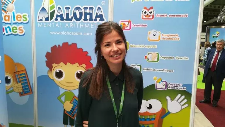 Centenars de persones visiten Petitàlia durant el primer dia