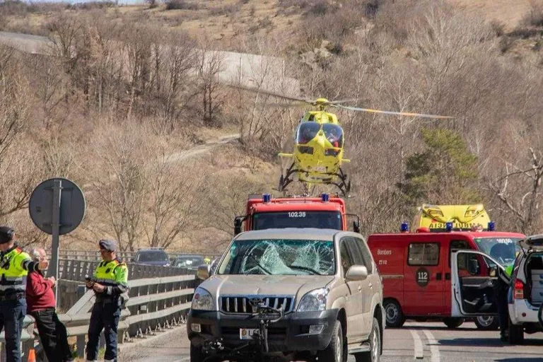 Mor un ciclista atropellat per un cotxe que va envair el seu carril a Martinet