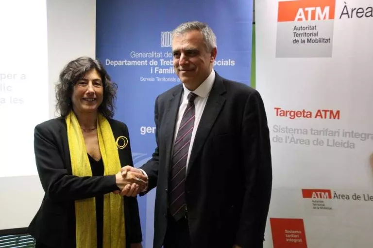 Targetes de transport per al col·lectiu trans de Lleida