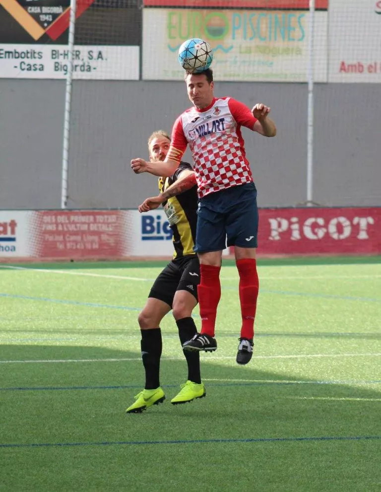 Pau dóna un punt al Balaguer