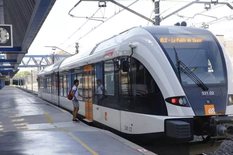 FGC encarrega la carcassa del nou tren de la Pobla