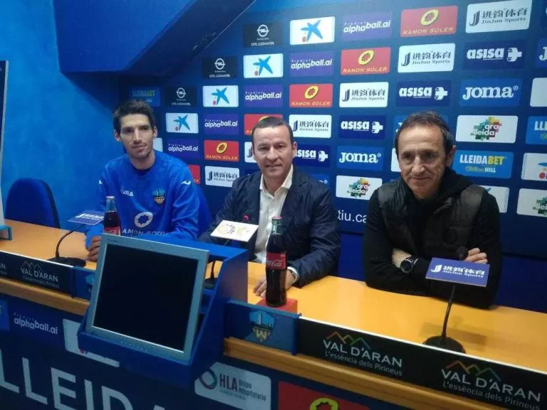 Joan Carles Oliva: “Segueixo perquè el club creu en la meua feina”