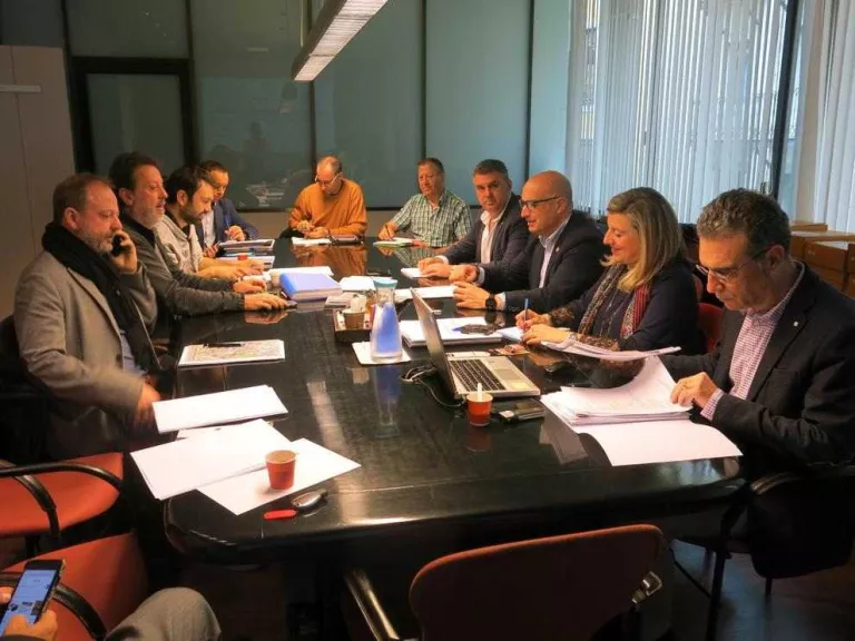 Només el PSC dóna suport al POUM a la comissió i Cs i PP s’abstenen