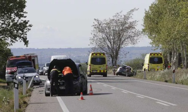 Retencions a l’N-240 a Lleida per un xoc