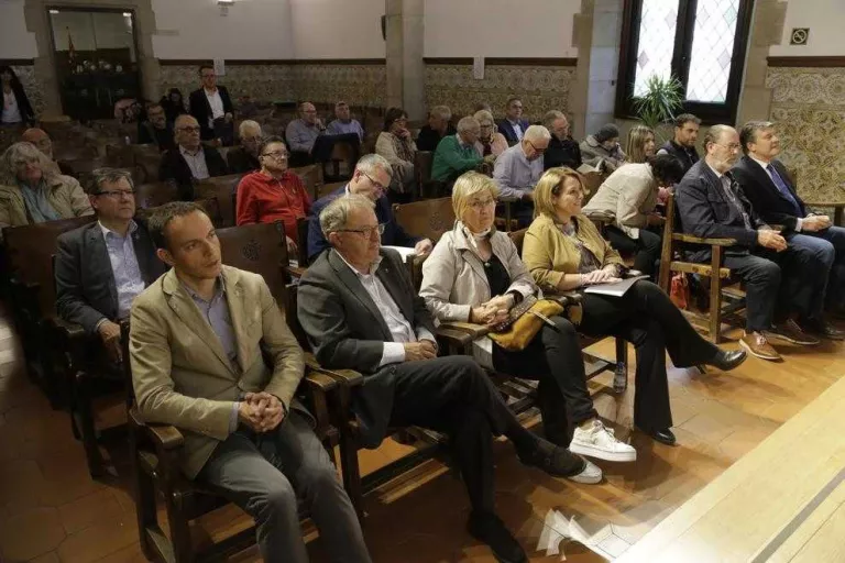 Homenatge a la Lleida de secà, el llibre de Sant Jordi de SEGRE