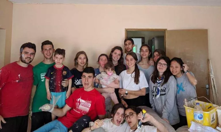 Foto de família dels joves.