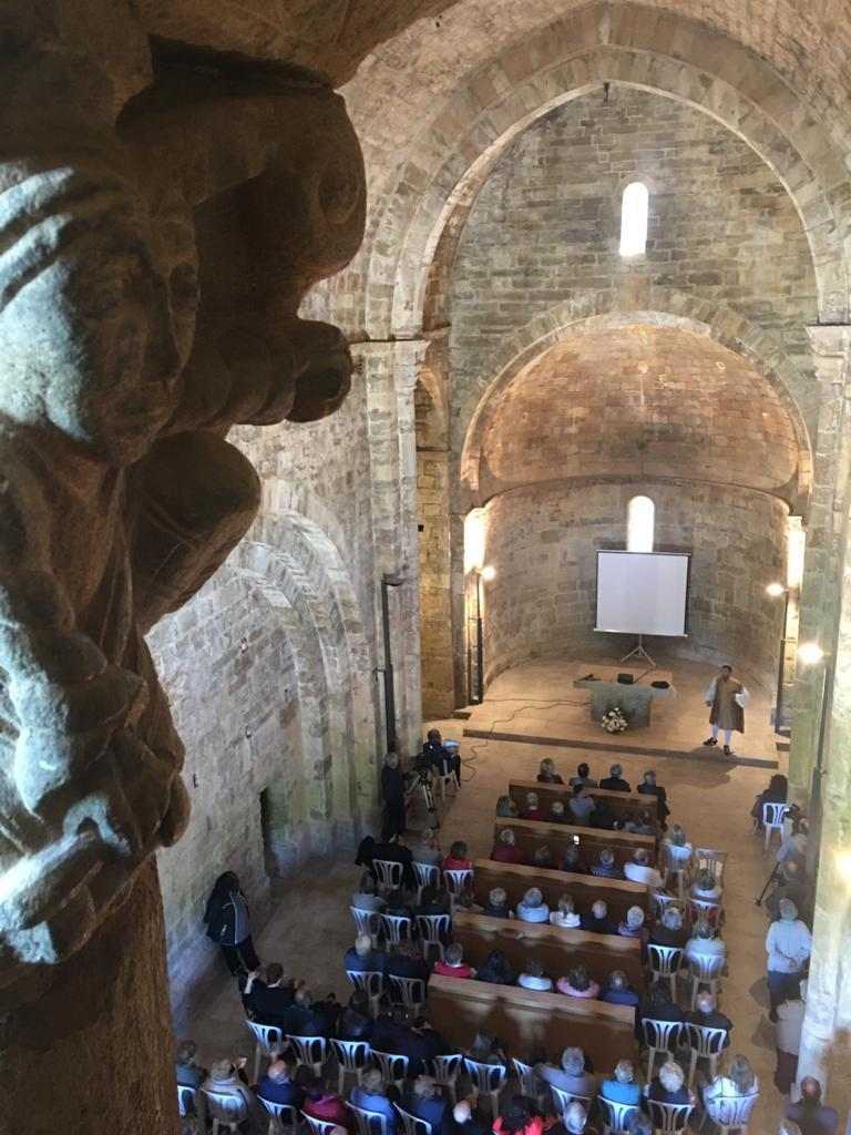 Ivan Caelles va explicar la història de l’església romànica de Covet.