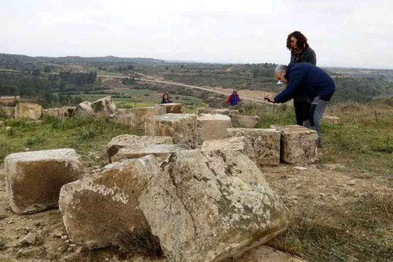 Les obres per reconstruir l’Arc d’Adà de Llardecans, aquest mes