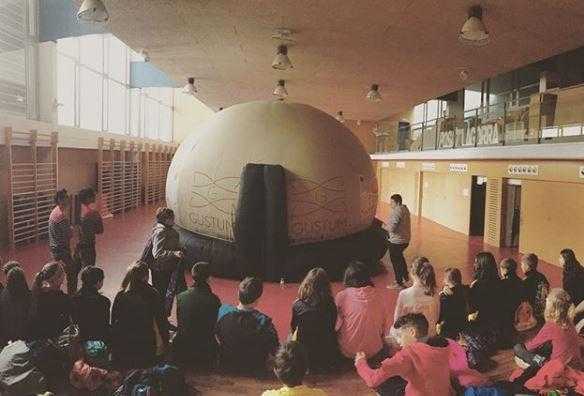 Cúpula Gustum per ensenyar els productes locals a escolars