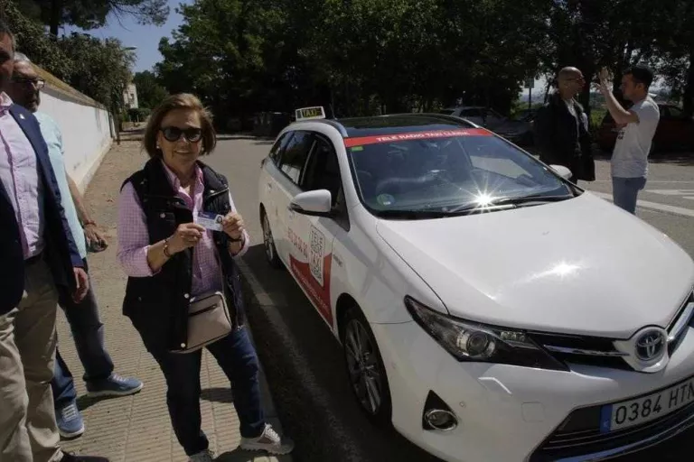 Una vintena de persones han utilitzat el taxi a l’Horta