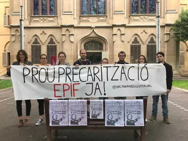 Els doctorands exigeixen que la UdL els apliqui la pujada salarial aprovada