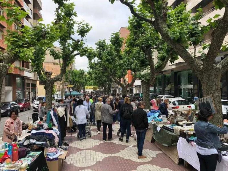 Mercat solidari amb quaranta parades i festa del comerç just a Balaguer